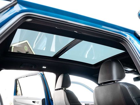 New 2025 Volkswagen Atlas Cross Sport SEL Premium R-Line image 9