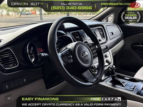 Used 2016 Kia Sedona LX w/ LX Convenience Package FWD image 13