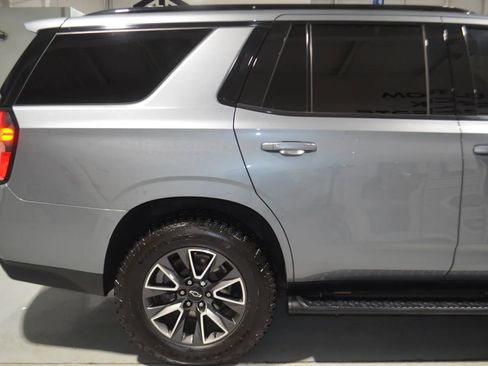 Used 2022 Chevrolet Tahoe Z71 w/ Luxury Package image 8