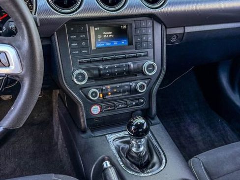 Used 2015 Ford Mustang Coupe image 7