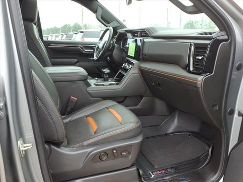 Used 2023 GMC Sierra 1500 AT4 w/ AT4 Premium Package image 12