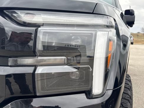 Used 2025 Ford F150 Platinum w/ Equipment Group 702A High image 9