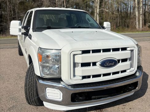 Used 2014 Ford F250 XL w/ Power Equipment Group image 7