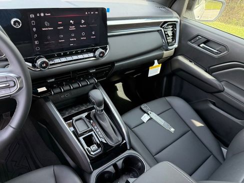 New 2026 GMC Canyon Elevation w/ Convenience Package image 31