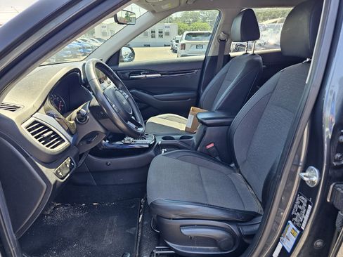 Used 2022 Kia Seltos S FWD image 12