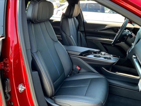 New 2026 Cadillac Lyriq Luxury w/ LPO, Floor Liner Package RWD image 19