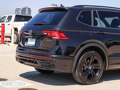 Certified 2024 Volkswagen Tiguan SE R-Line AWD/4WD image 9