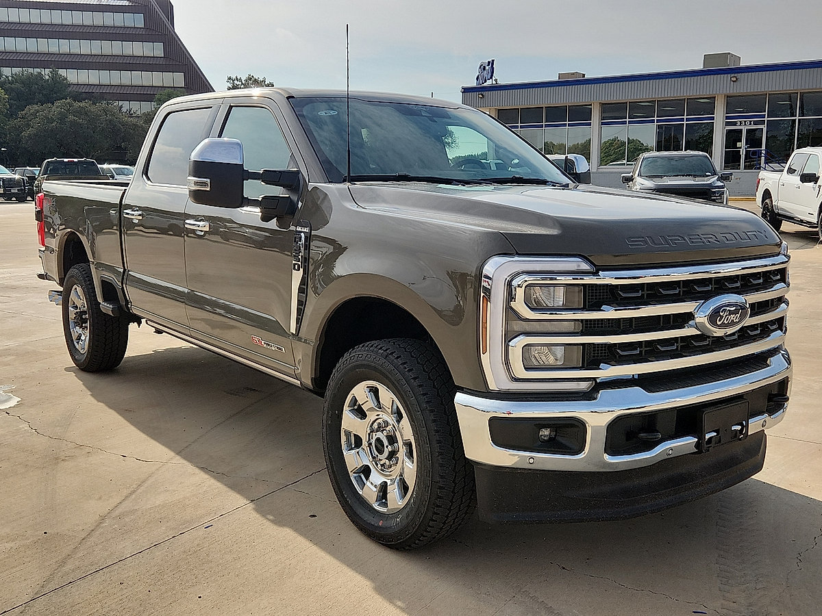 New 2026 Ford F250 King Ranch w/ Chrome Package AWD/4WD image 4