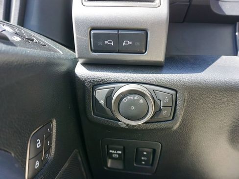 Used 2019 Ford F150 Raptor w/ Equipment Group 802A Luxury image 5