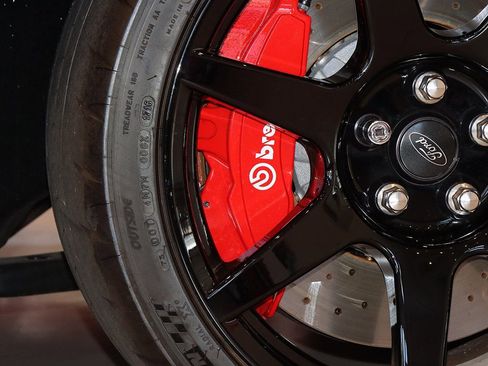 Used 2017 Ford Mustang Shelby GT350R w/ GT350R Equipment Group 920A image 11