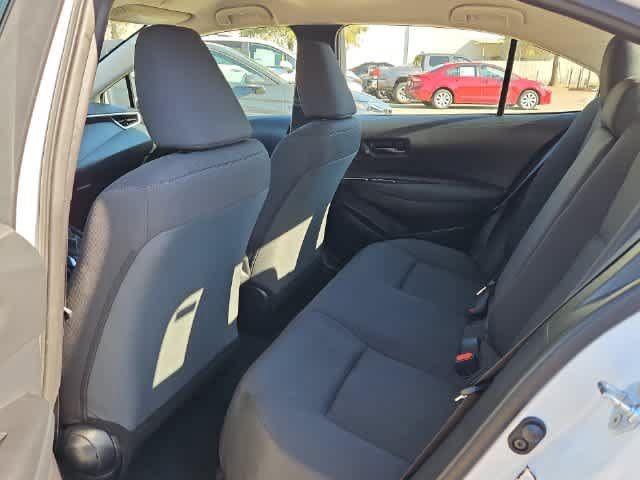 Used 2025 Toyota Corolla LE FWD image 16