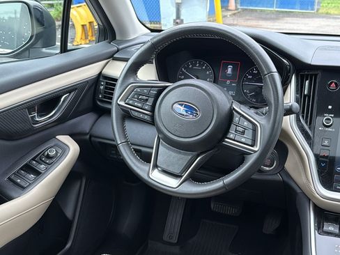 Used 2024 Subaru Outback Premium AWD/4WD image 25