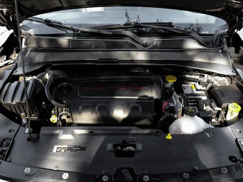 Used 2022 Jeep Compass Limited w/ Elite Group image 7