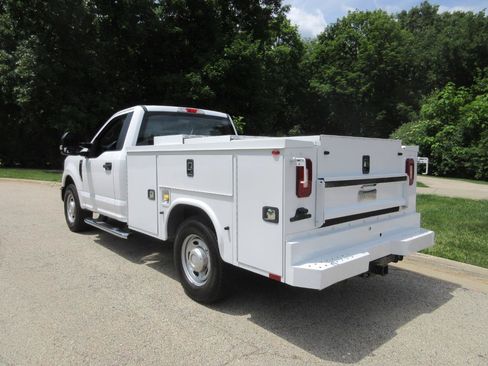 Used 2019 Ford F350 XL w/ Power Equipment Group RWD image 5