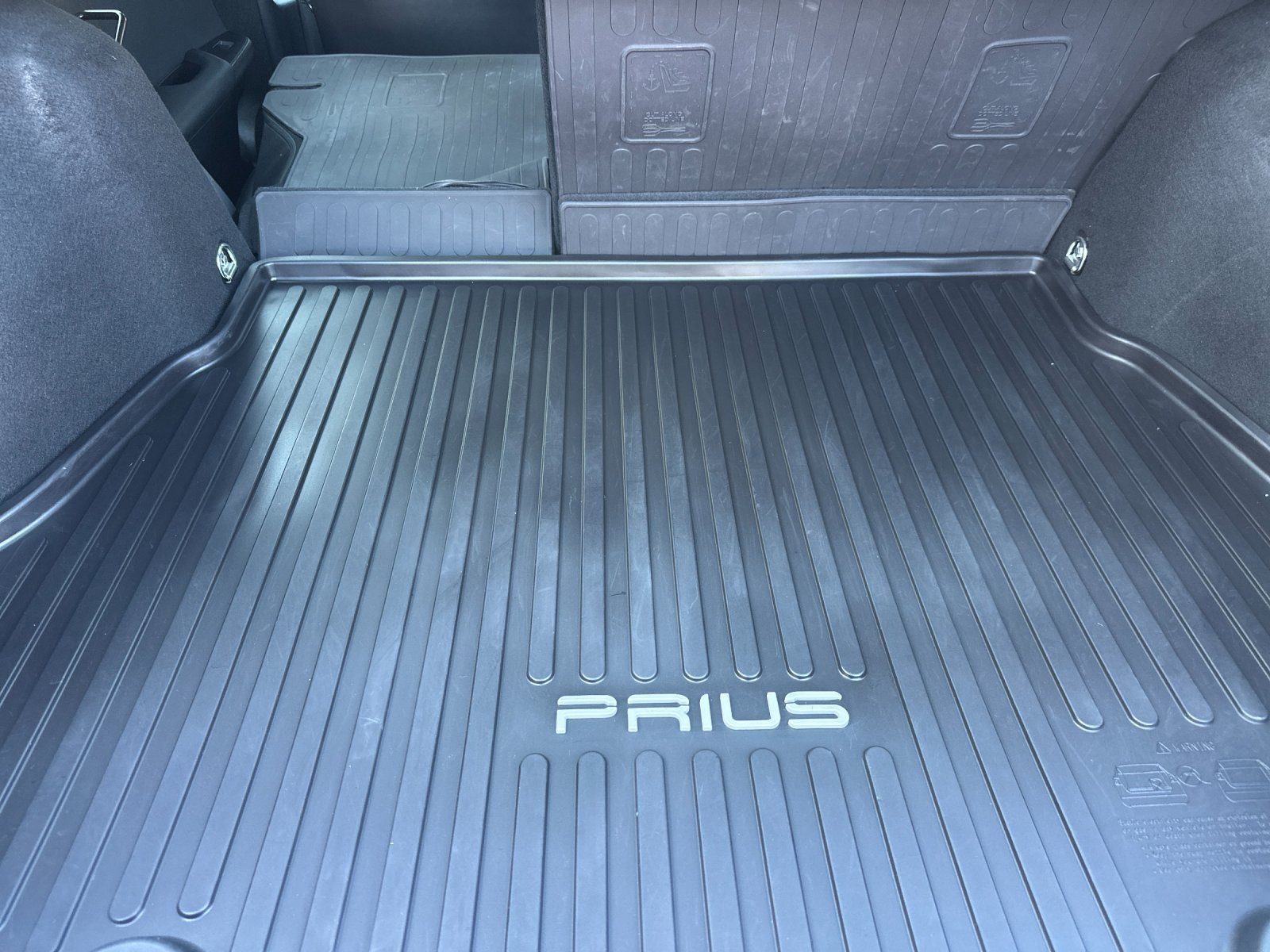 Used 2019 Toyota Prius XLE AWD/4WD image 15