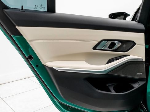 Used 2023 BMW M3 Competition image 40