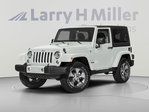 Used 2018 Jeep Wrangler Sahara w/ Connectivity Group AWD/4WD image 1