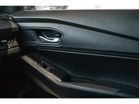 Used 2025 Honda Accord SE image 21