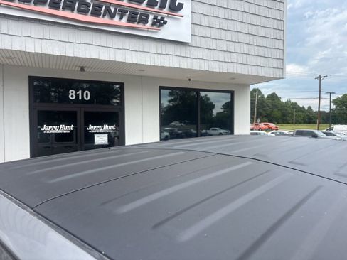 Used 2019 Jeep Wrangler Unlimited Sport S AWD/4WD image 12