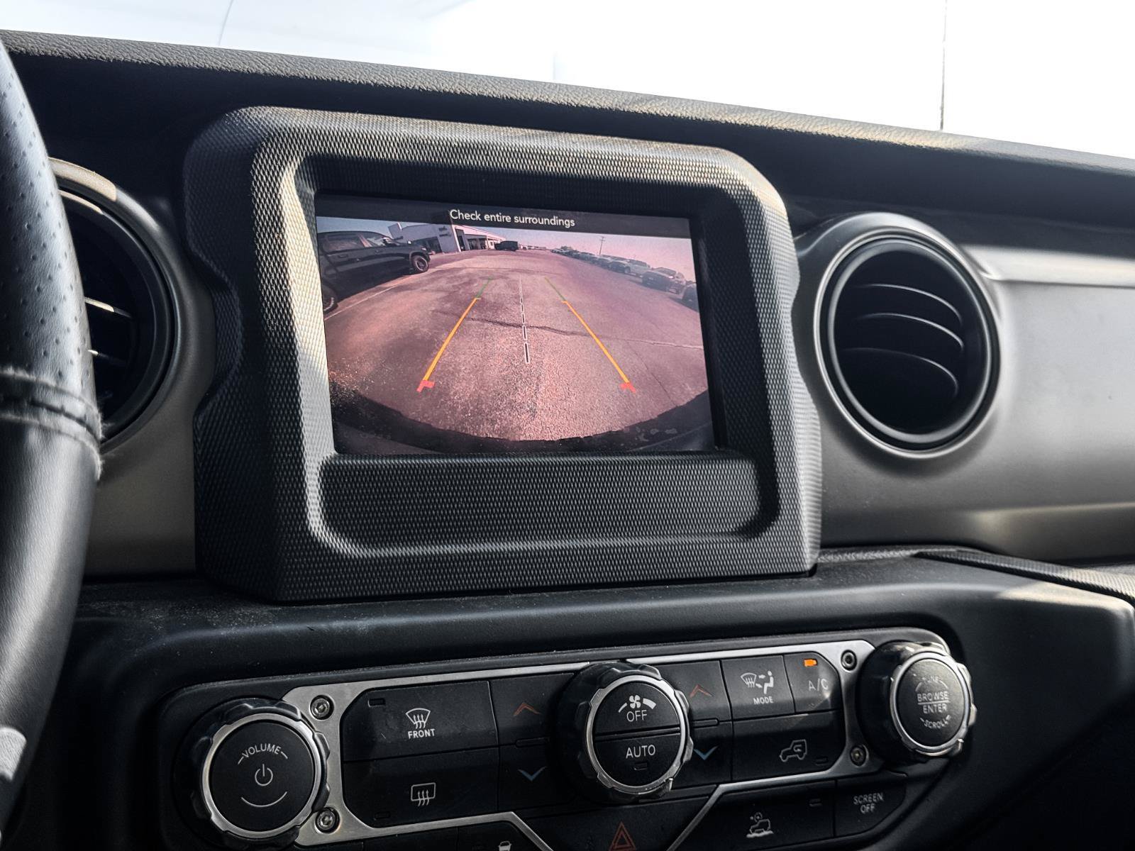 Used 2023 Jeep Wrangler Unlimited Sport AWD/4WD image 23