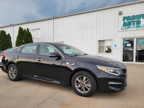 Used 2016 Kia Optima LX FWD image 1