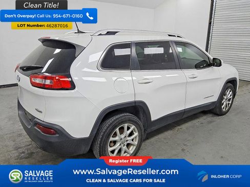 Used 2016 Jeep Cherokee Latitude w/ Comfort/Convenience Group image 4