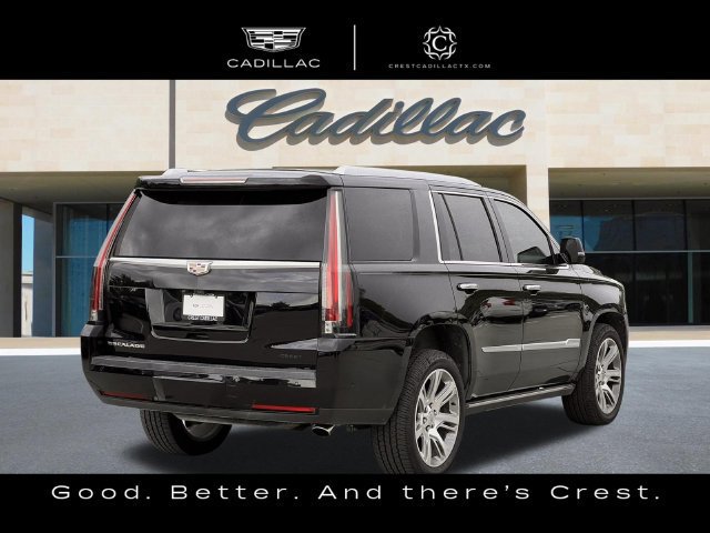 Used 2018 Cadillac Escalade Premium Luxury AWD/4WD image 3