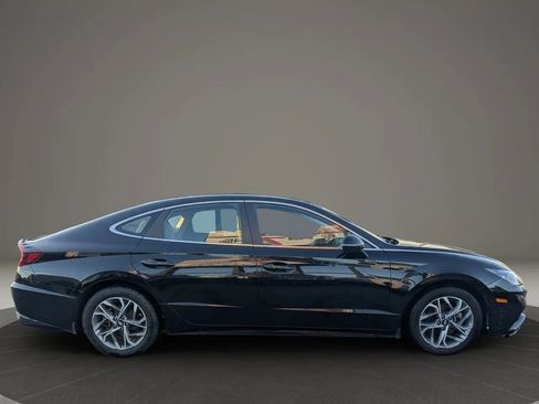 Used 2017 Kia Optima SX image 4