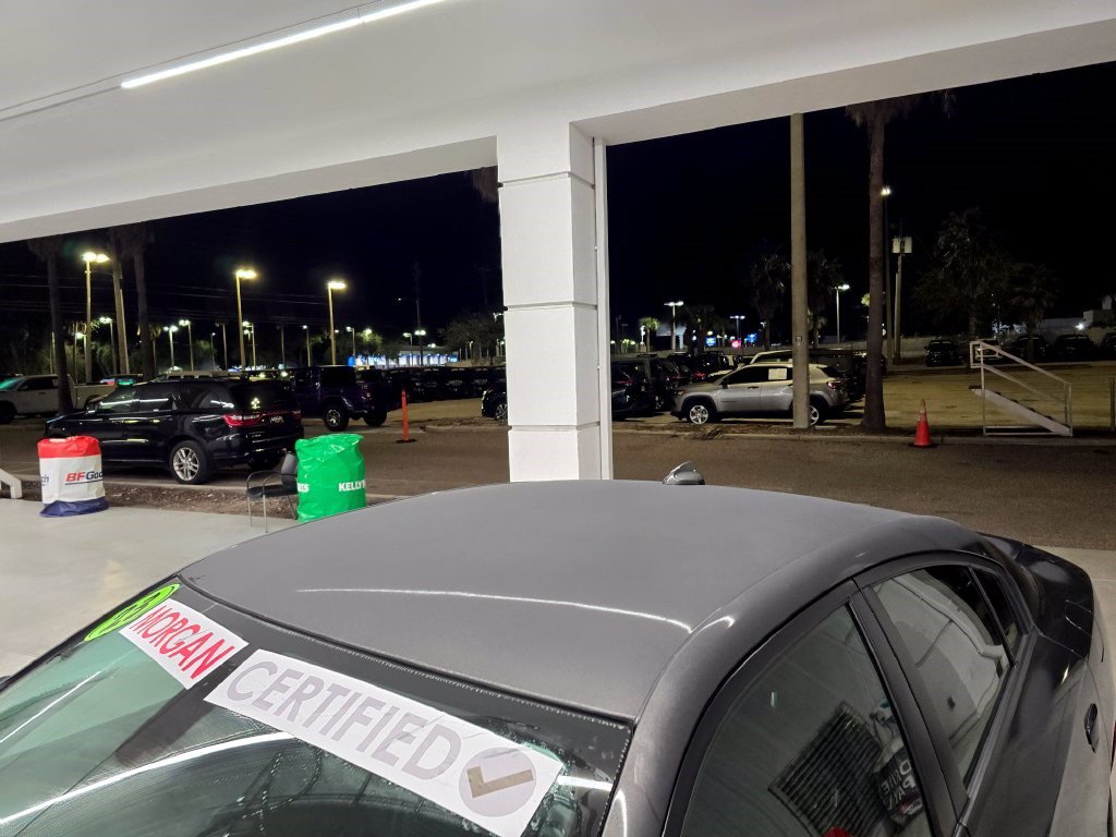 Used 2023 Dodge Charger SXT RWD image 10