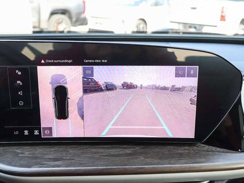 Used 2025 Audi Q5 Premium w/ Convenience Package image 30