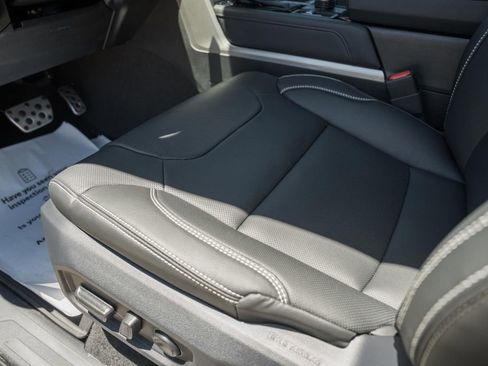 New 2026 Toyota Tundra Limited AWD/4WD image 38