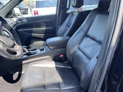 Used 2022 Jeep Grand Cherokee Limited image 11
