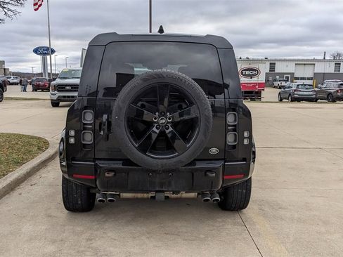 Used 2023 Land Rover Defender 110 V8 image 4