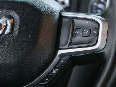 Used 2024 RAM 2500 Big Horn w/ Sport Appearance Package AWD/4WD image 14
