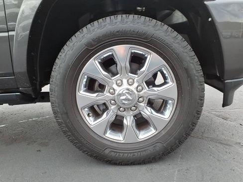 Used 2022 RAM 2500 Limited AWD/4WD image 9