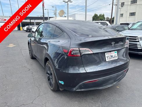 Used 2025 Tesla Model Y Long Range RWD image 6