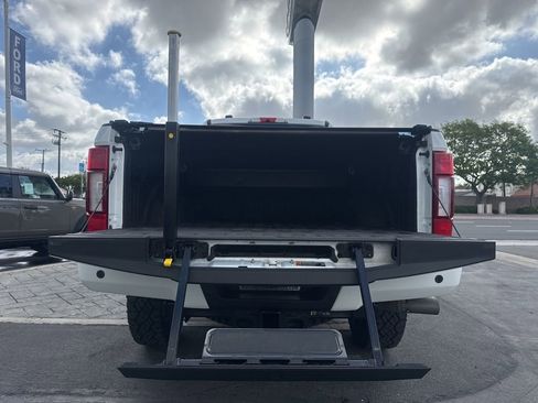 Used 2022 Ford F250 Lariat w/ Tremor Off-Road Package AWD/4WD image 10