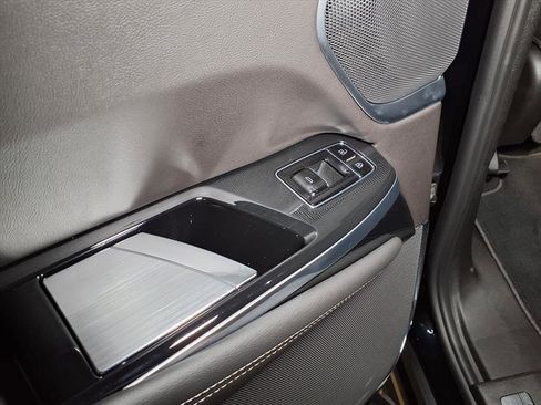 Used 2026 Cadillac Escalade 4WD image 14