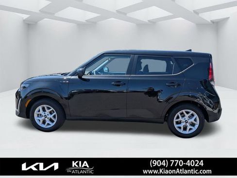 Used 2025 Kia Soul LX w/ LX Technology Package image 6