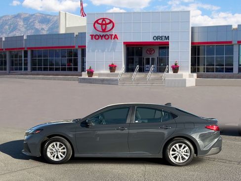 Used 2025 Toyota Camry LE w/ Convenience Package AWD/4WD image 7