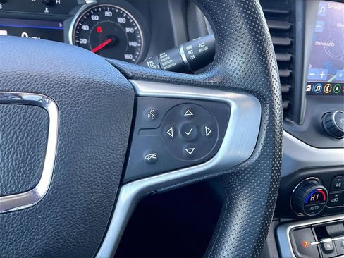 Used 2023 GMC Acadia SLE w/ Driver Convenience Package image 23