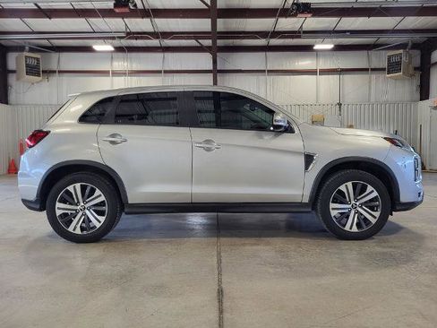 Used 2021 Mitsubishi Outlander Sport SE image 6