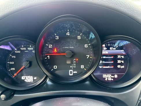 Used 2018 Porsche Macan image 13