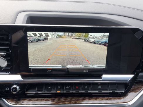 New 2025 GMC Sierra 1500 Elevation image 29