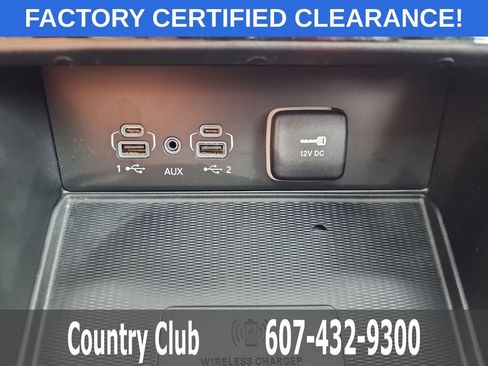Used 2024 Jeep Grand Cherokee L Altitude AWD/4WD image 15