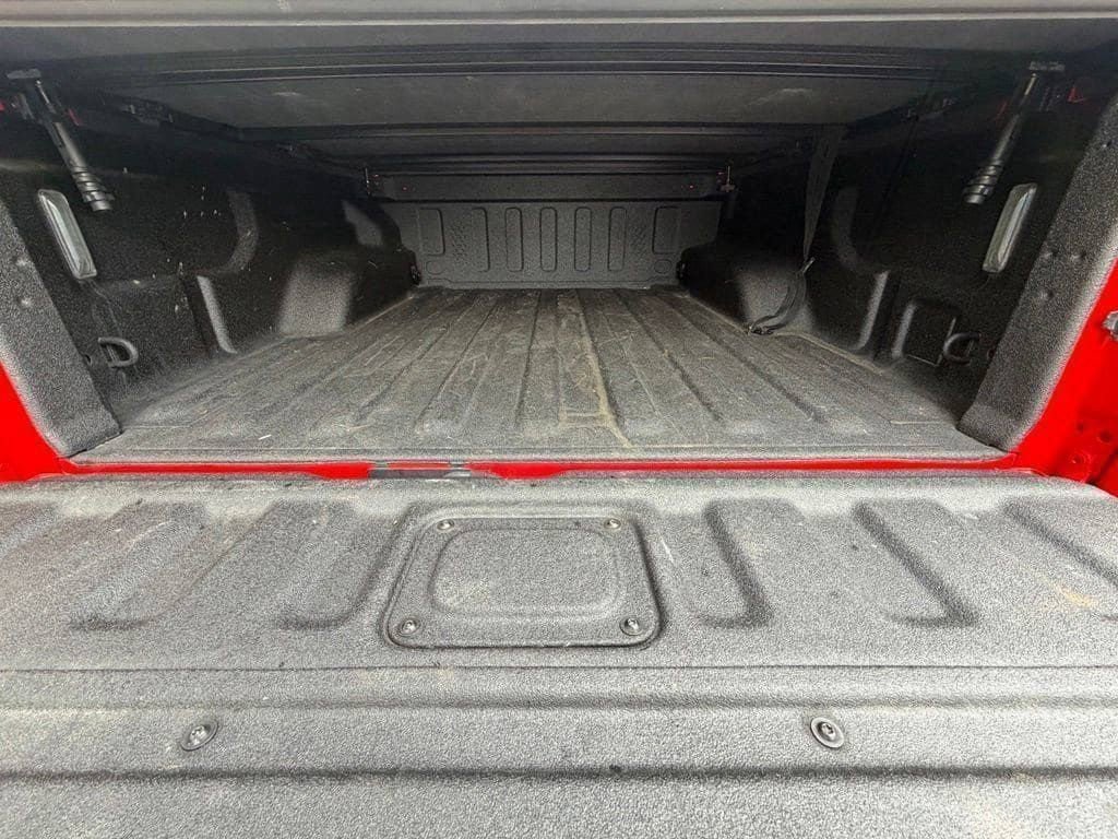 Used 2024 Jeep Gladiator Sport AWD/4WD image 10