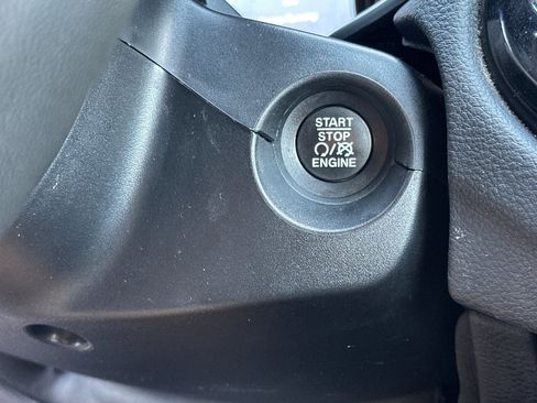 Used 2021 Jeep Compass Latitude image 22