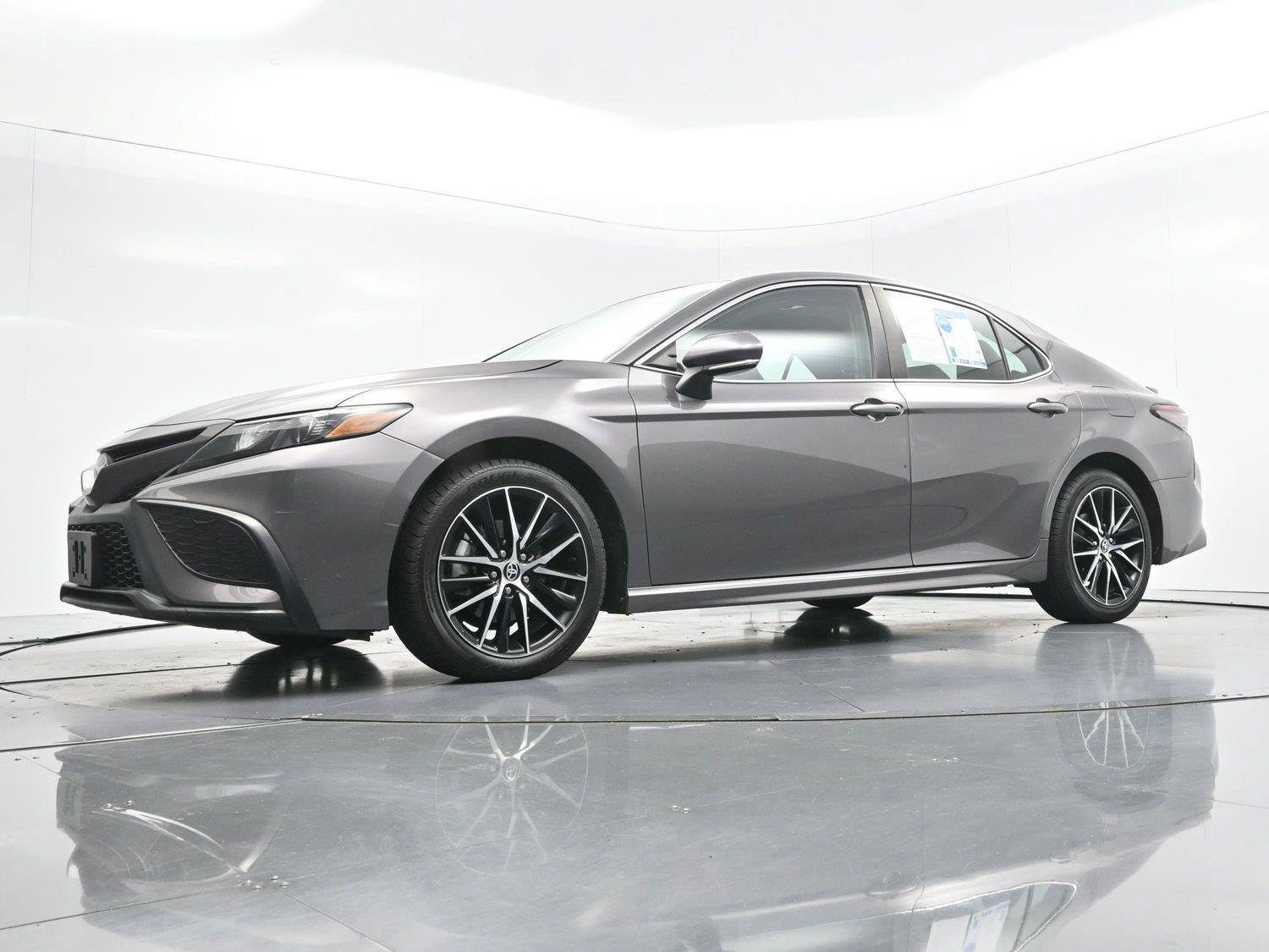 Used 2023 Toyota Camry SE FWD image 40