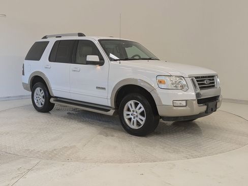 Used 2006 Ford Explorer Eddie Bauer image 5