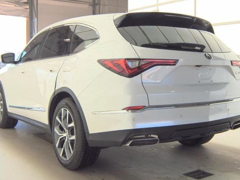 Used 2022 Acura MDX SH-AWD w/ Technology Package image 7